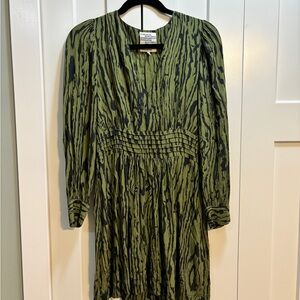 Baum und Pferdgarten Avaleigh Olive Green and Black Dress Sz 6 (US), 36 (FR)